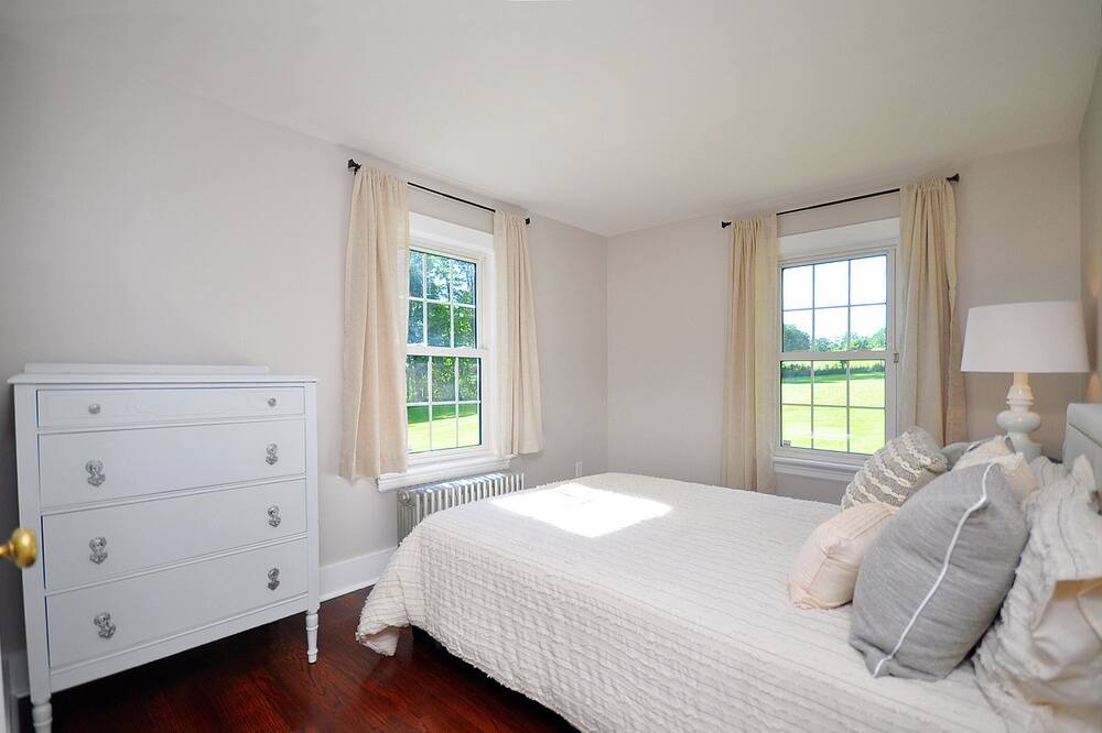 Photo of Bedroom in Litchfield