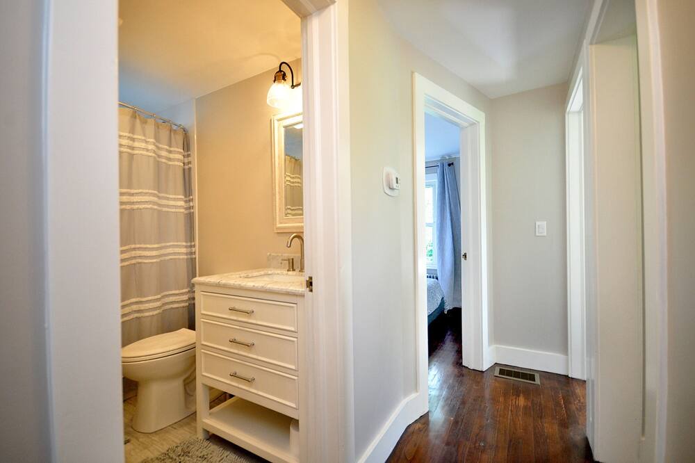 Photo of Bathroom in Litchfield