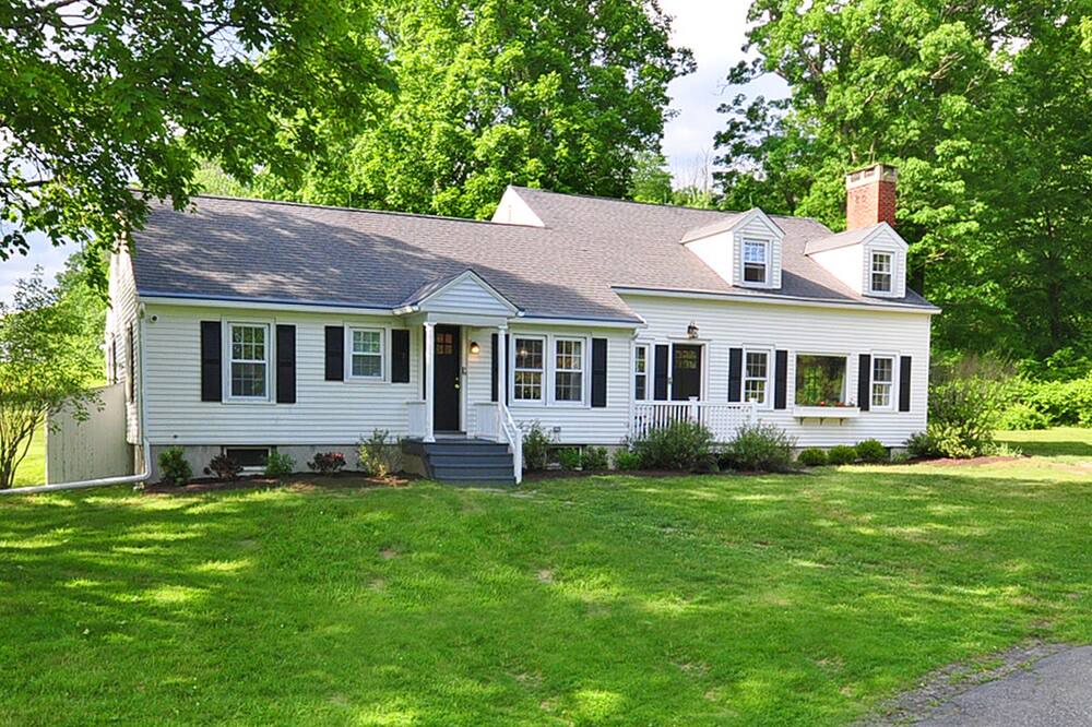 Photo of Outdoor in Litchfield