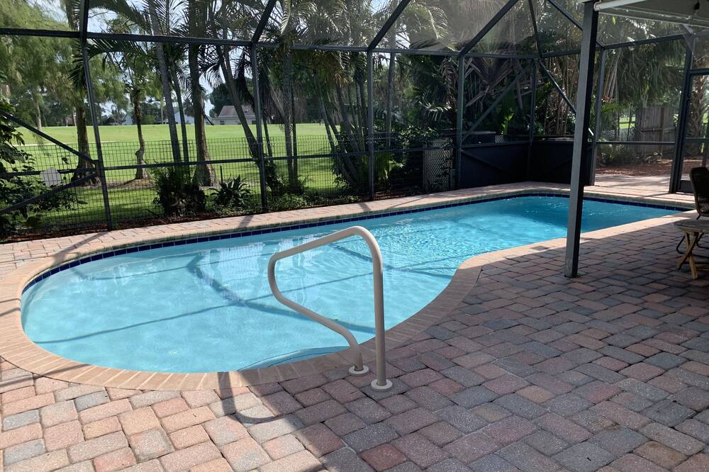 Photo of Outdoor in Riviera Beach