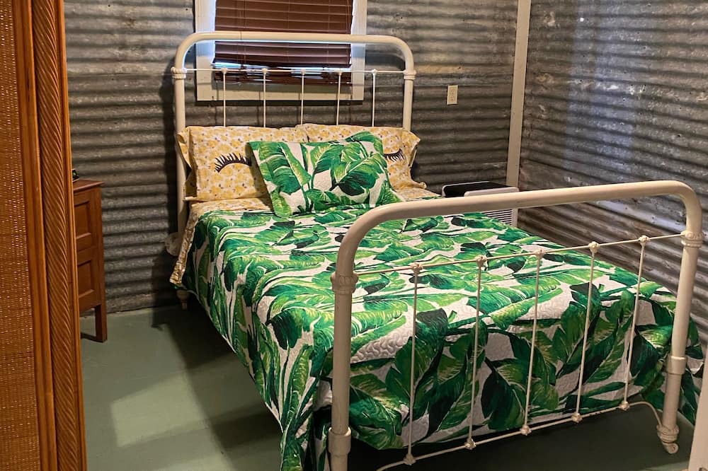 Photo of Bedroom in Bay City