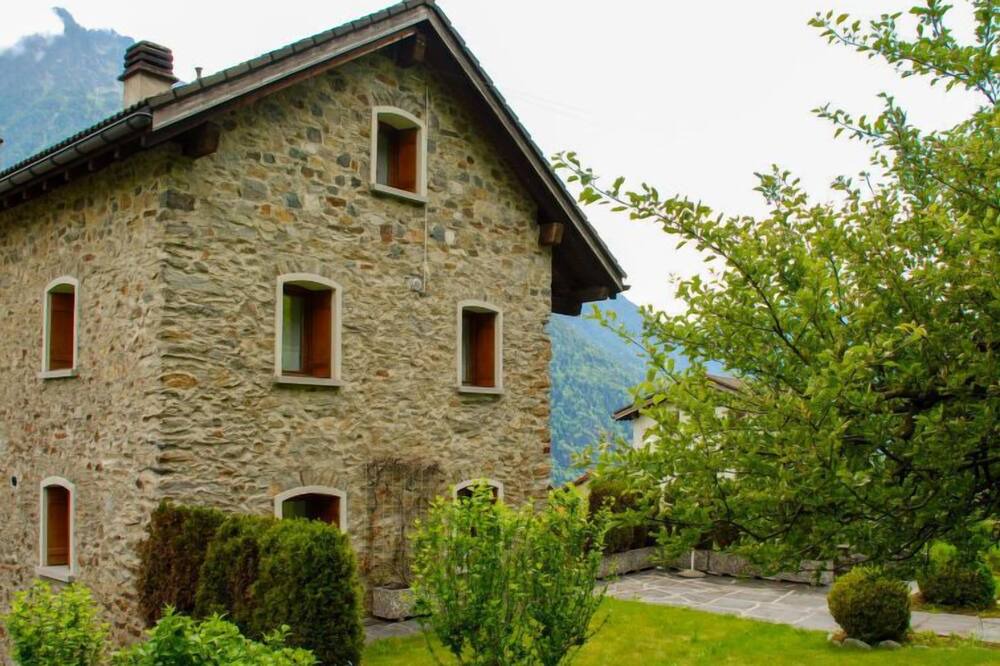 Photo of Outdoor in Leontica