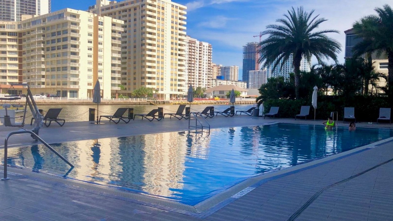 Photo of Outdoor in Hallandale Beach