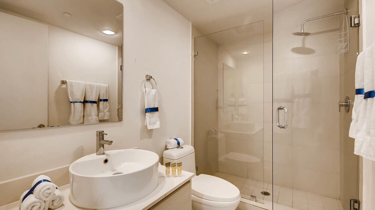 Photo of Bathroom in Hallandale Beach