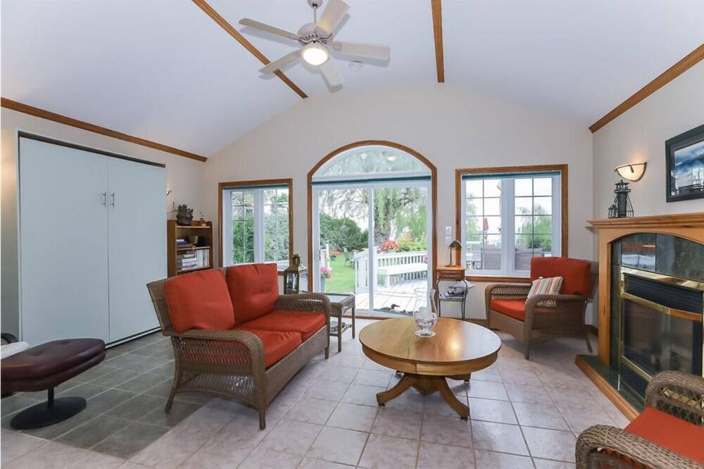 Photo of Livingroom in Wainfleet