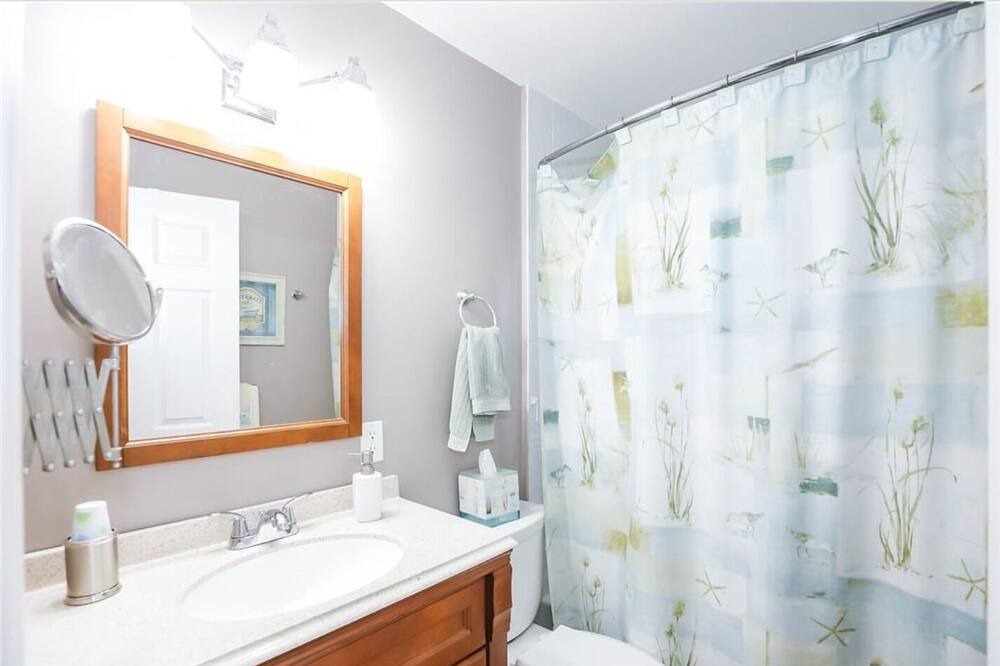 Photo of Bathroom in Wainfleet
