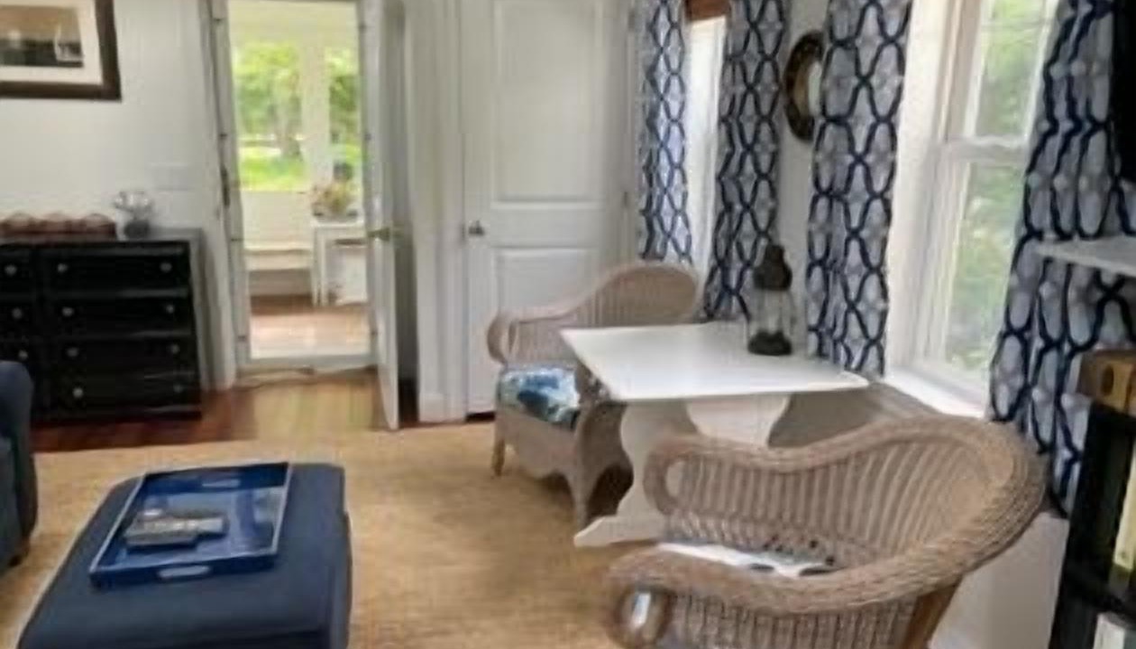 Photo of Livingroom in Pipes Cove