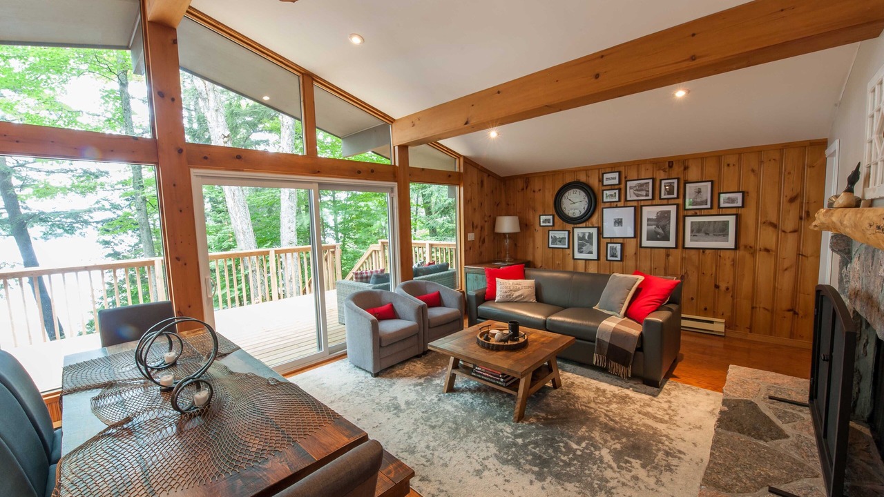 Photo of Livingroom in Dysart et al