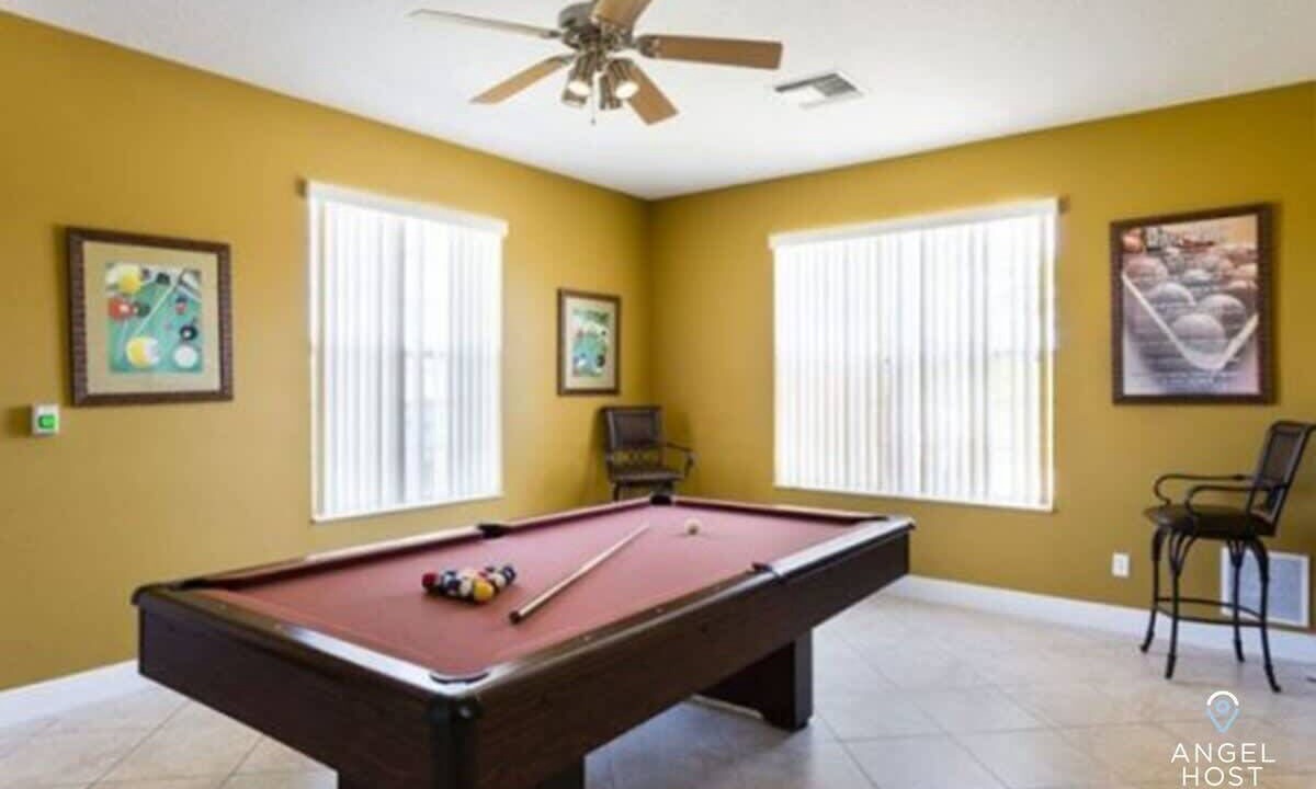 Photo of Bedroom in Crystal Cove