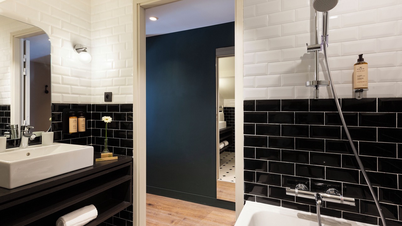 Photo of Others in Reberty