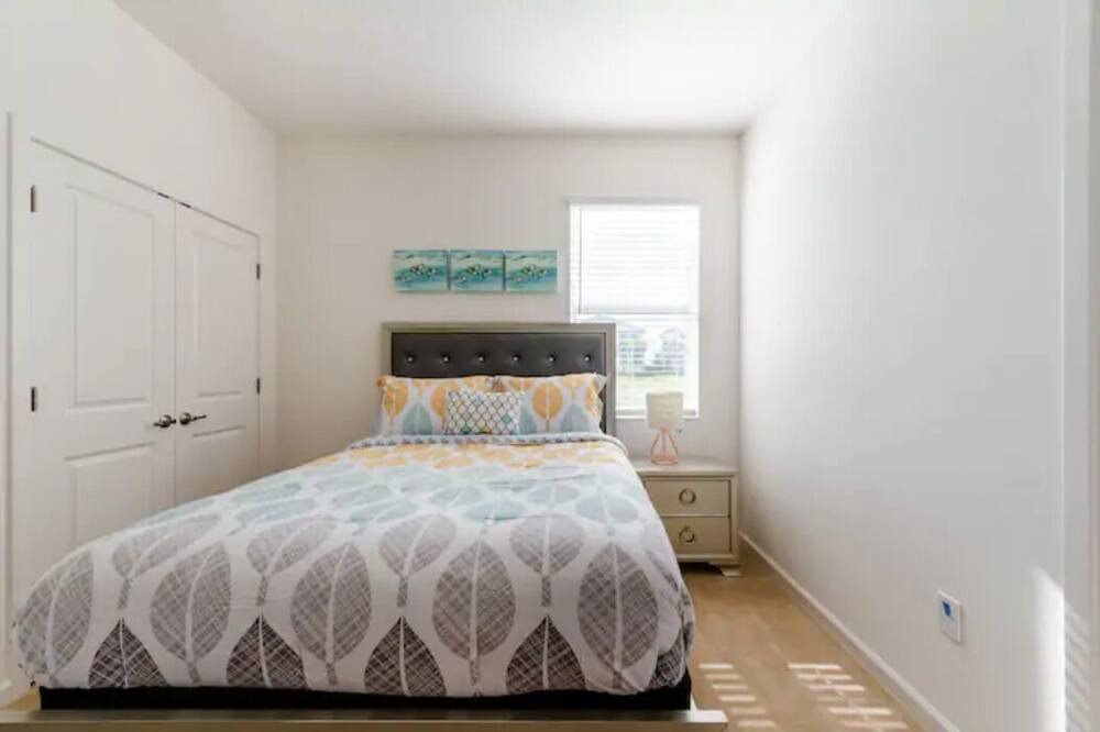 Photo of Bedroom in Veranda Palms