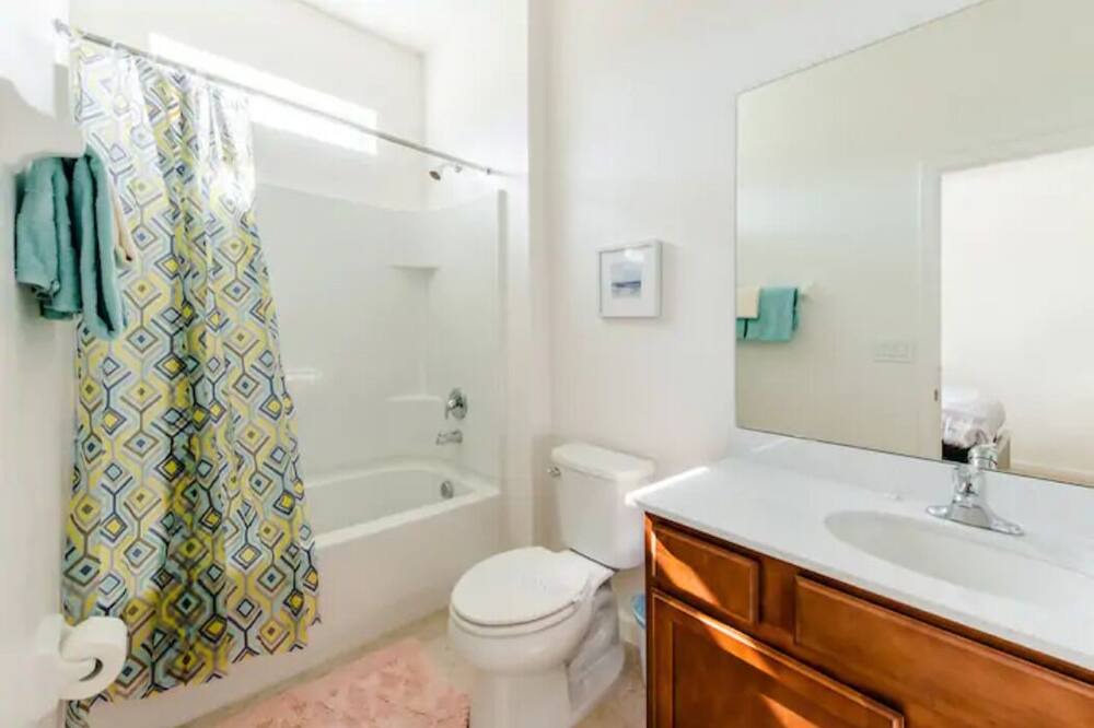 Photo of Bathroom in Veranda Palms