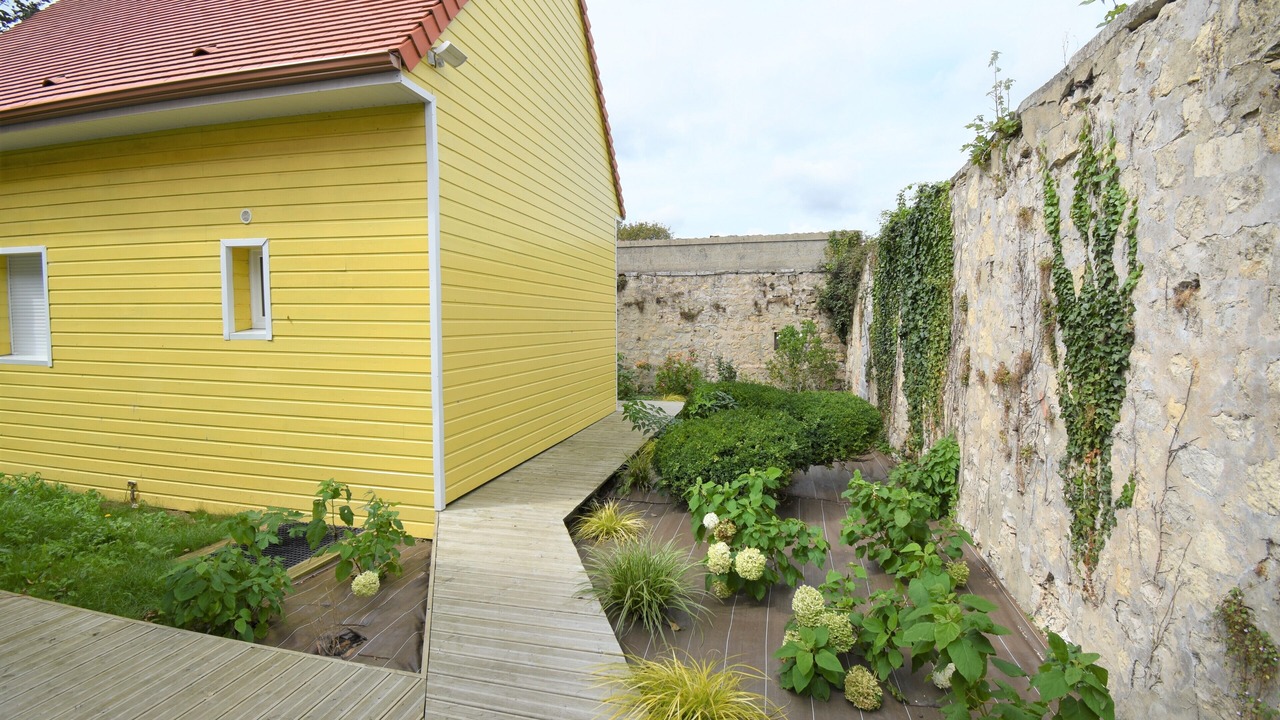 Photo of Others in Marquise