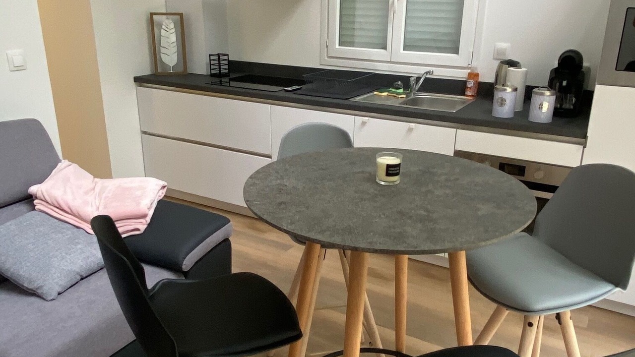 Photo of Others in Marquise