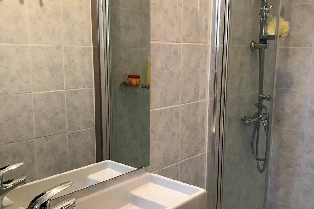 Photo of Bathroom in Liouc