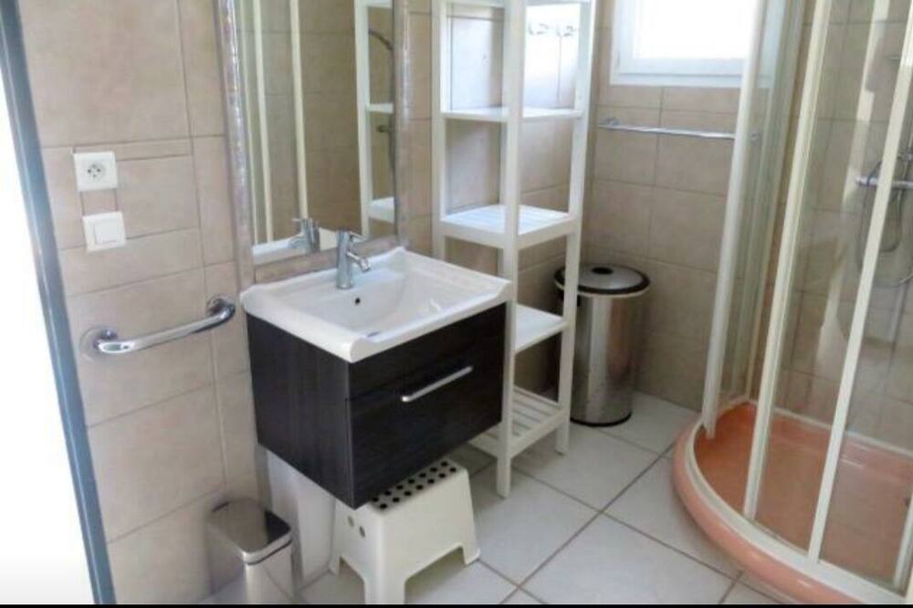 Photo of Bathroom in Liouc