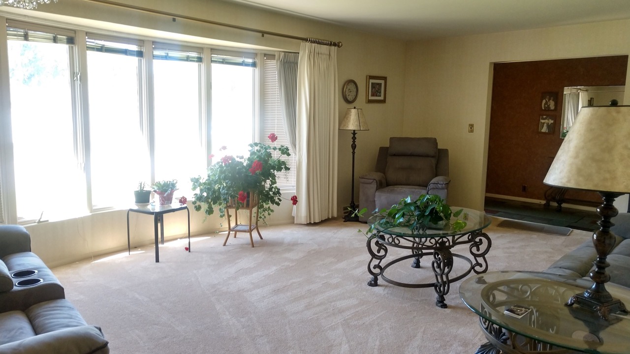 Photo of Livingroom in Morrill