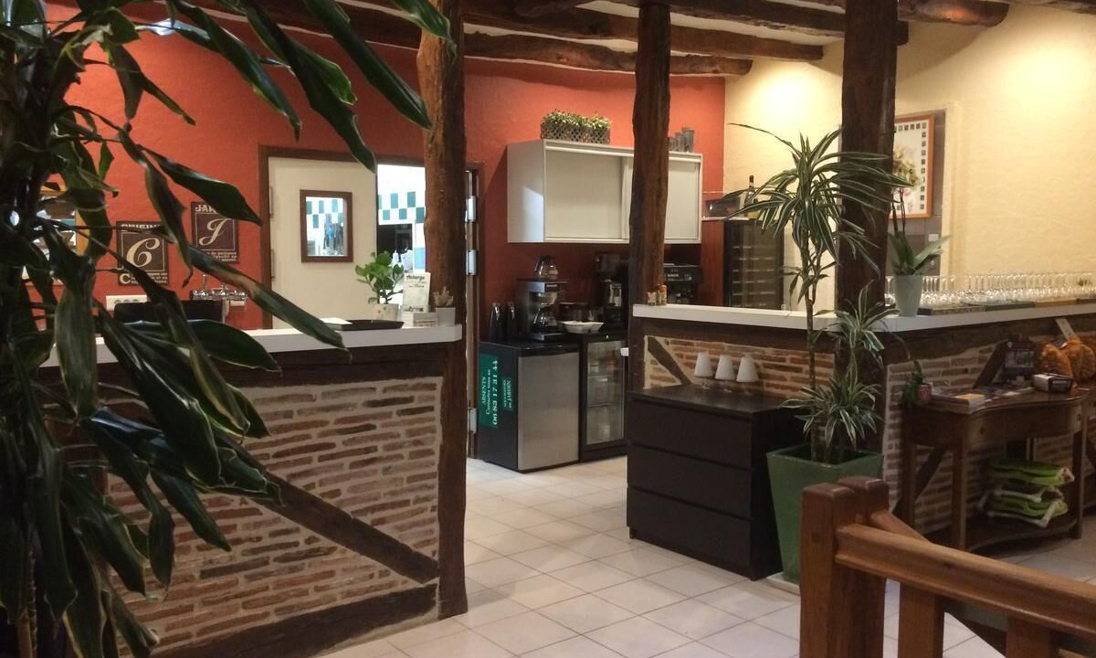 Photo of Others in Martel