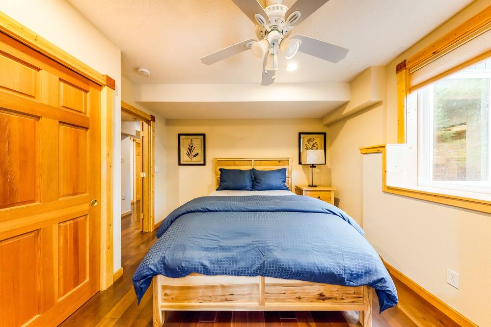 Photo of Others in Oak Grove