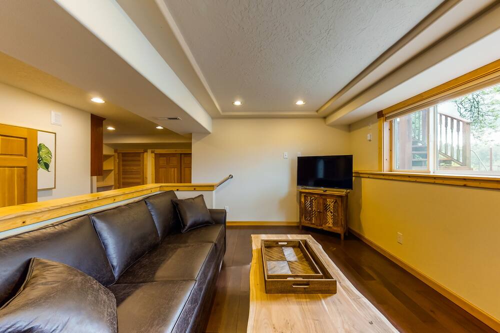 Photo of Others in Oak Grove