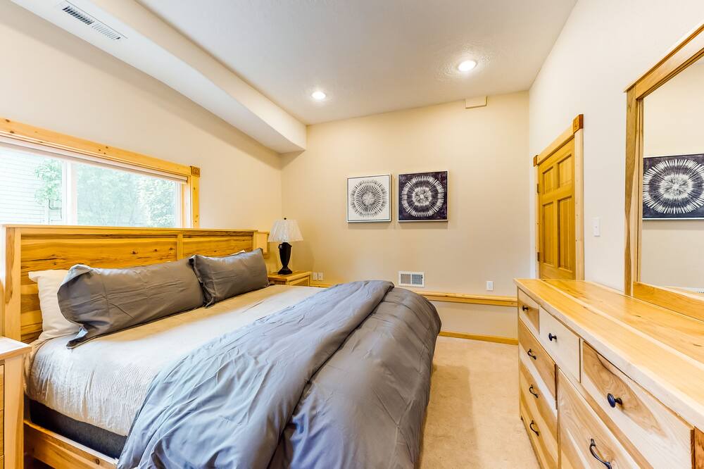 Photo of Others in Oak Grove