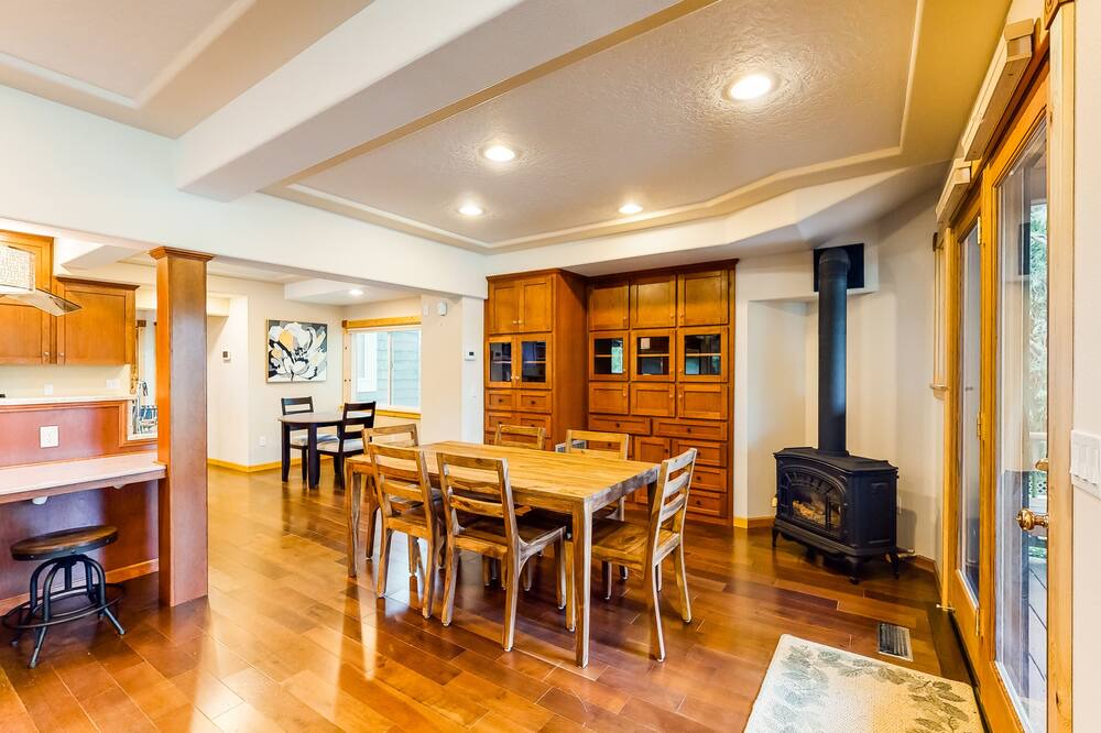 Photo of Others in Oak Grove