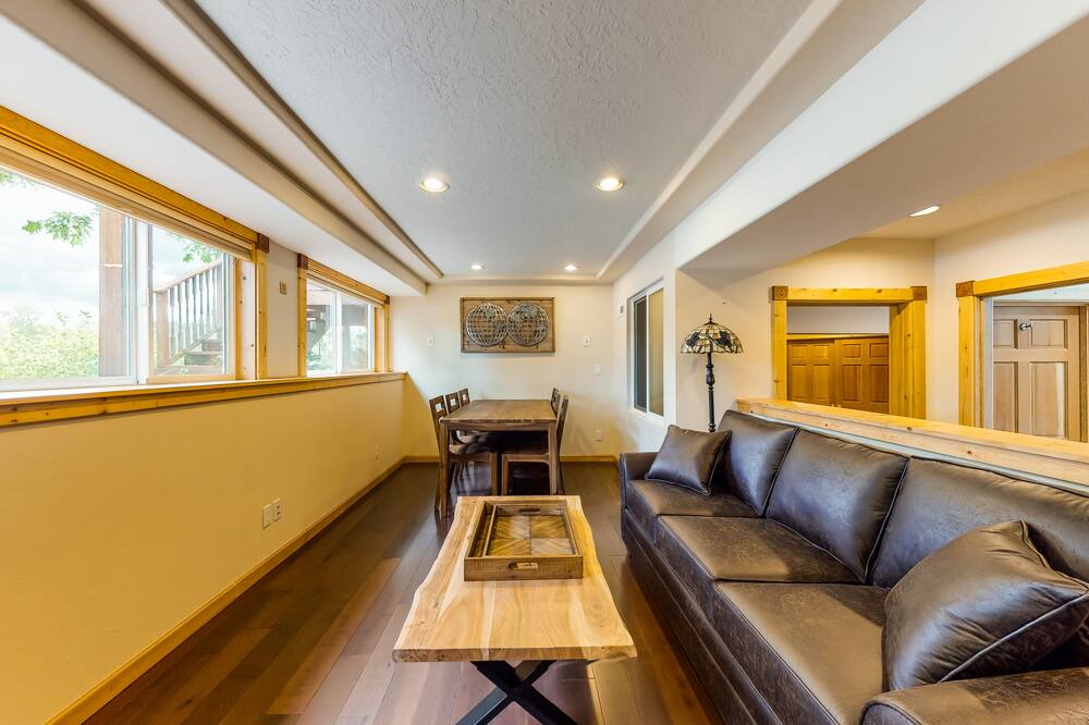 Photo of Others in Oak Grove