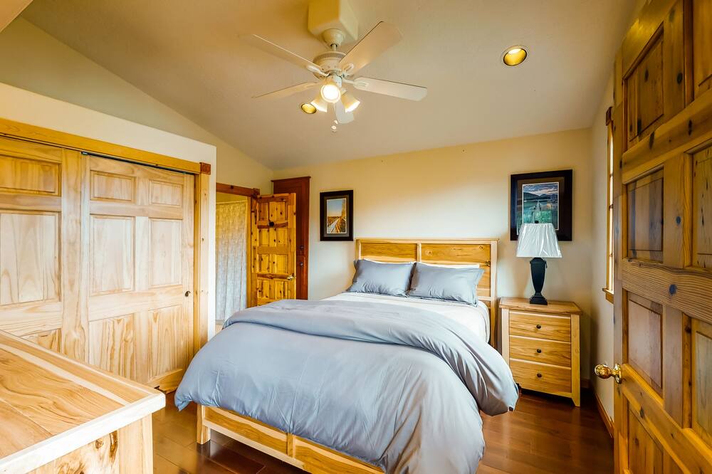 Photo of Others in Oak Grove