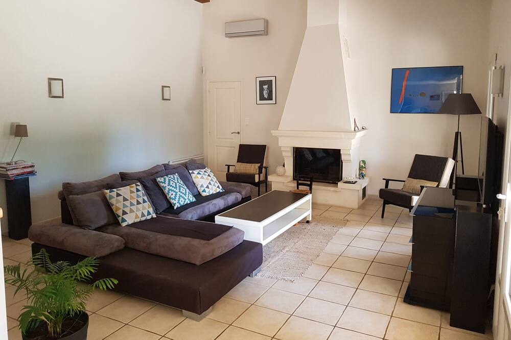 Photo of Livingroom in Ventenac-Cabardes