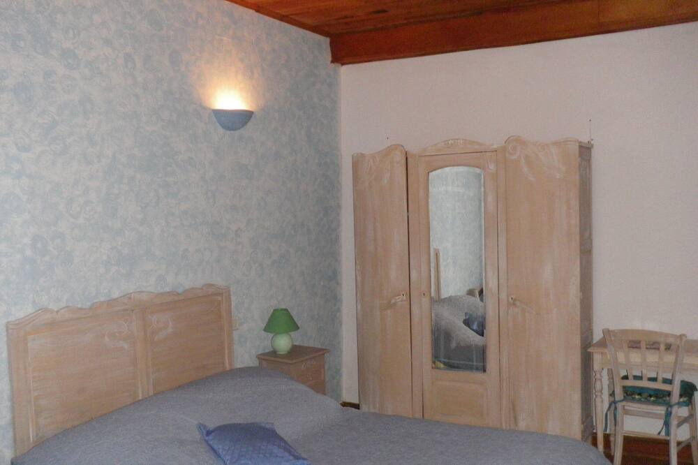 Photo of Bedroom in Peyrusse