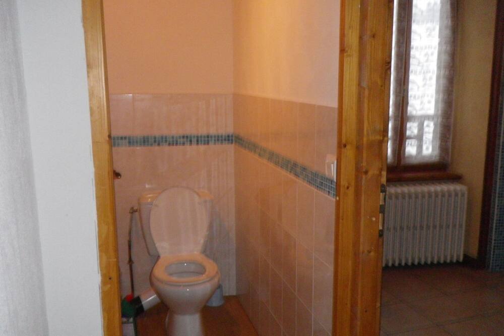 Photo of Bathroom in Peyrusse