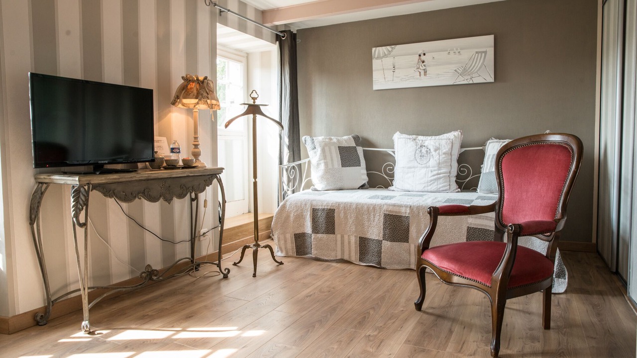 Photo of Bedroom in Tremereuc