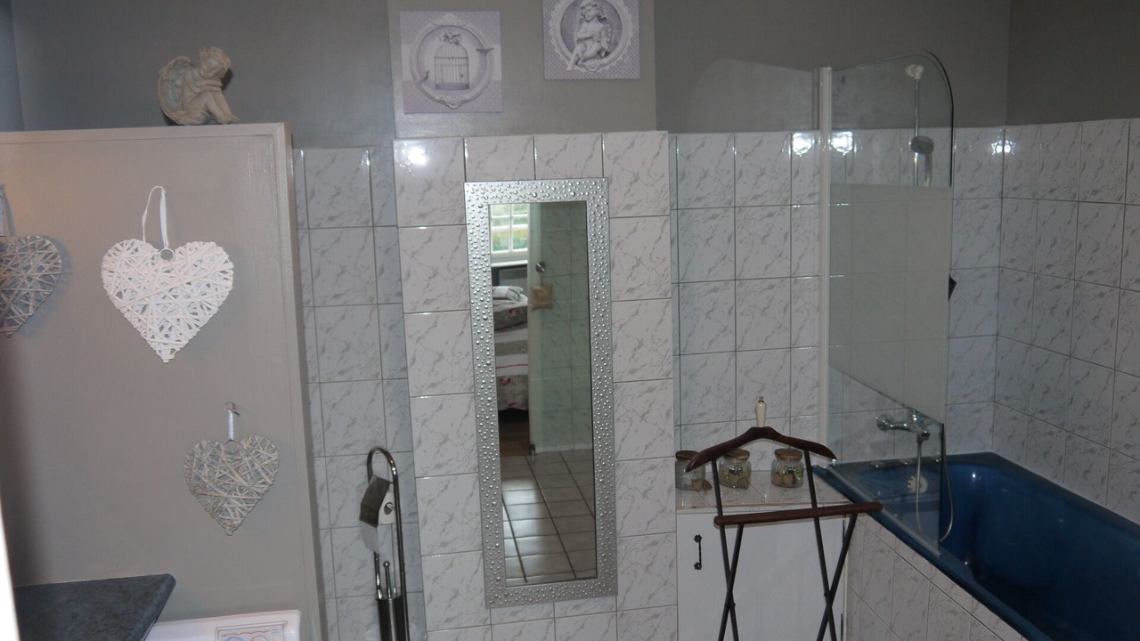 Photo of Bathroom in Tremereuc