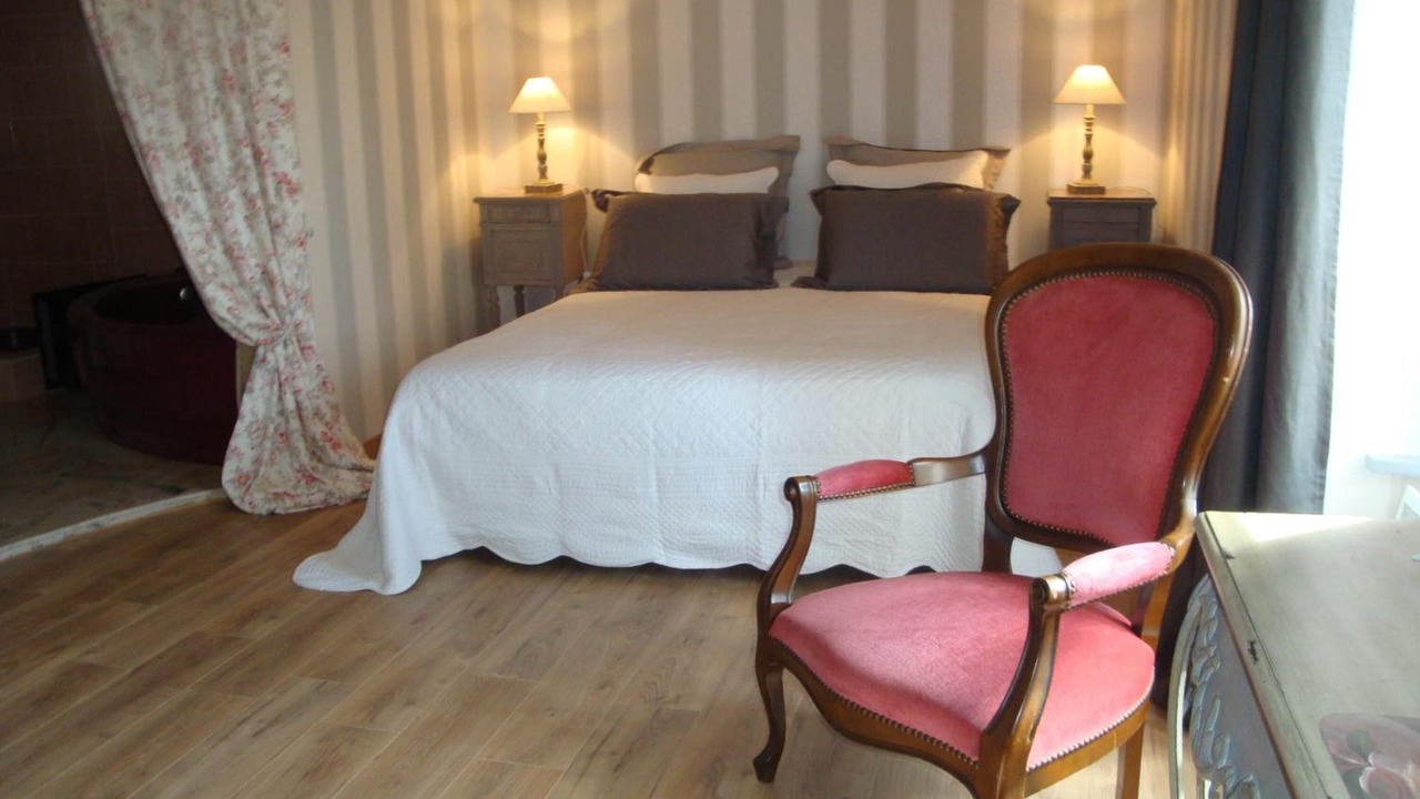Photo of Bedroom in Tremereuc