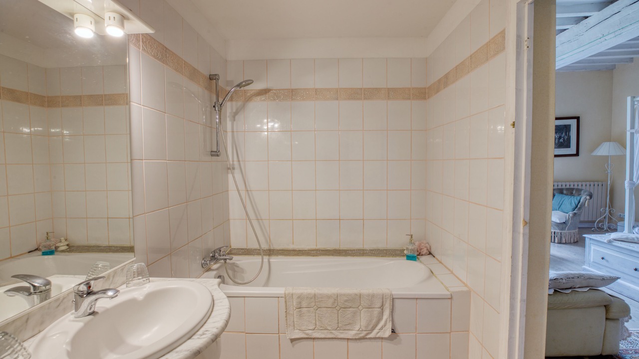 Photo of Bathroom in Poligne
