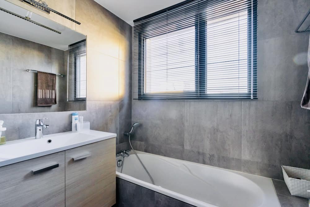 Photo of Bathroom in Billancourt–Rives de Seine