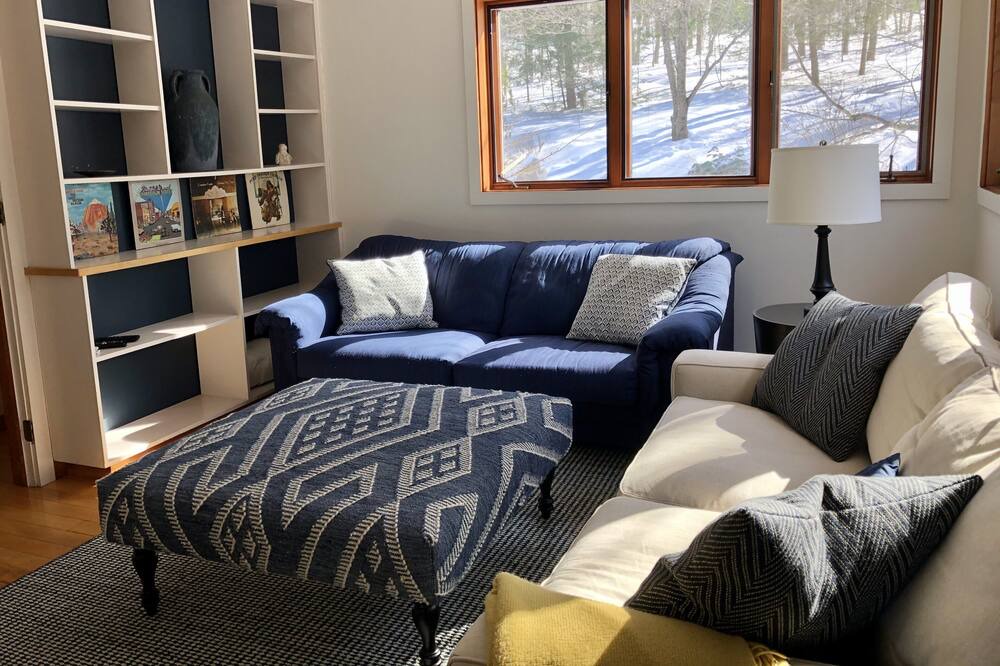 Photo of Livingroom in West Stockbridge