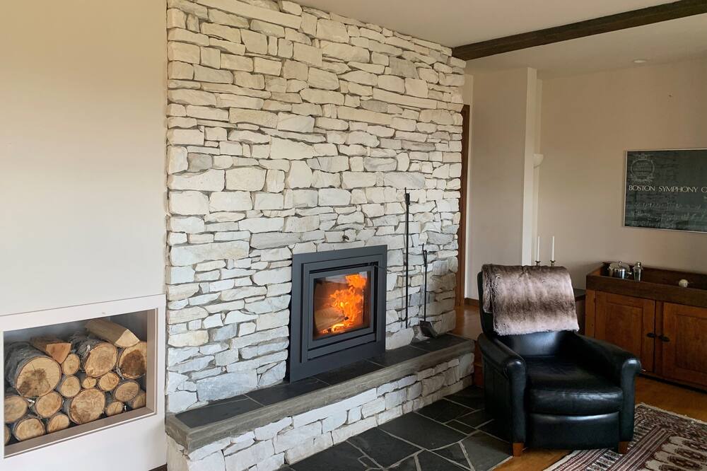 Photo of Livingroom in West Stockbridge