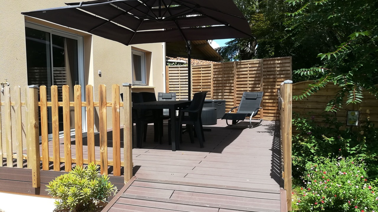 Photo of Outdoor in Vue