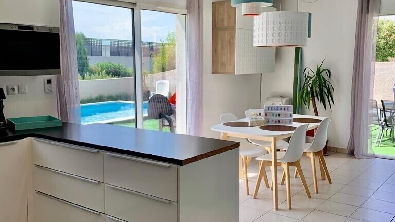Photo of Kitchen in Chateauneuf-les-Martigues