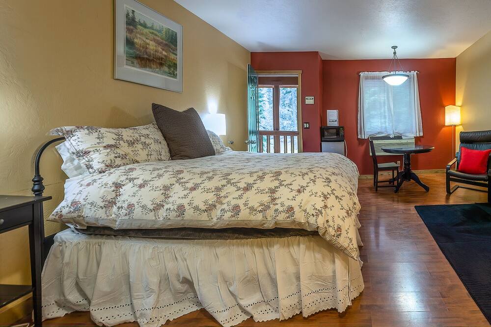 Photo of Others in Ashland