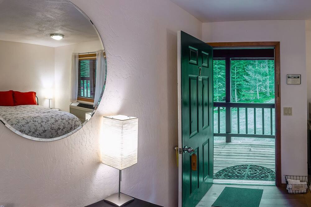 Photo of Bedroom in Ashland