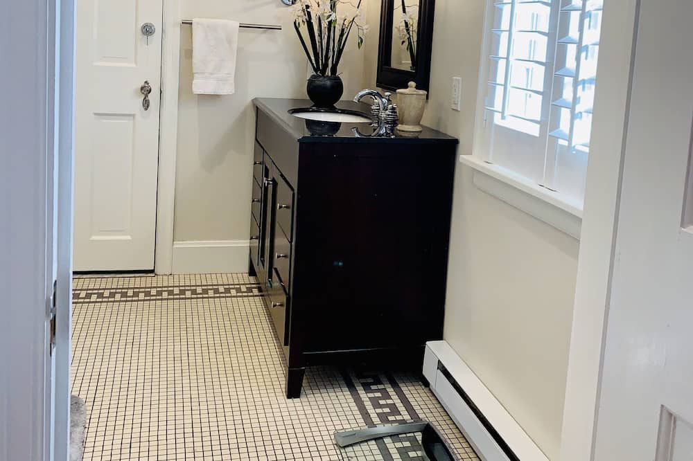 Photo of Bathroom in Lancaster