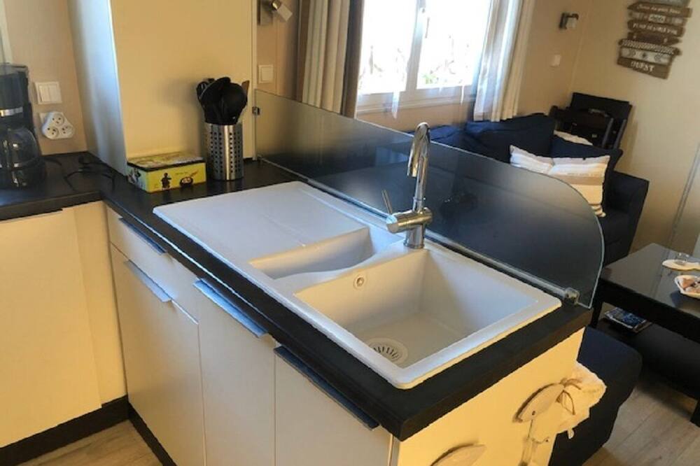 Photo of Kitchen in Bernieres-sur-Mer