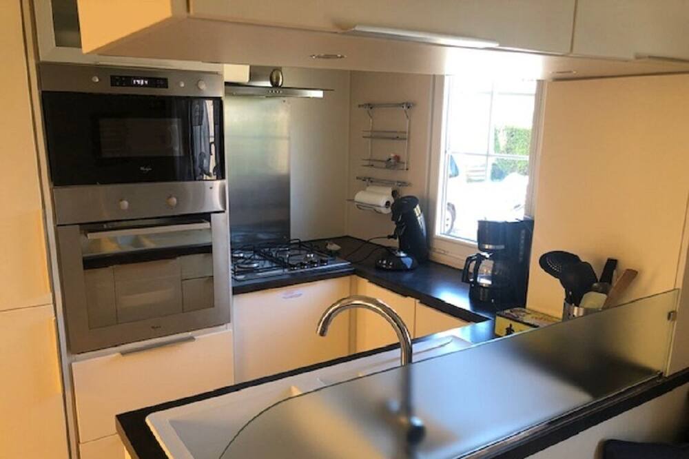 Photo of Kitchen in Bernieres-sur-Mer