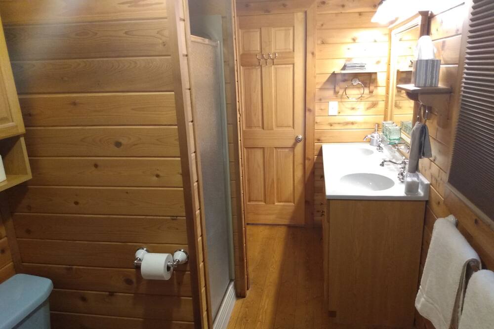 Photo of Bathroom in Dawes County