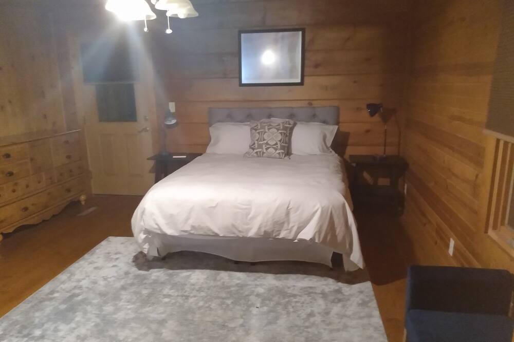 Photo of Bedroom in Dawes County