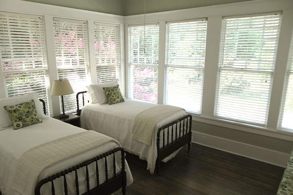 Photo of Bedroom in Leland