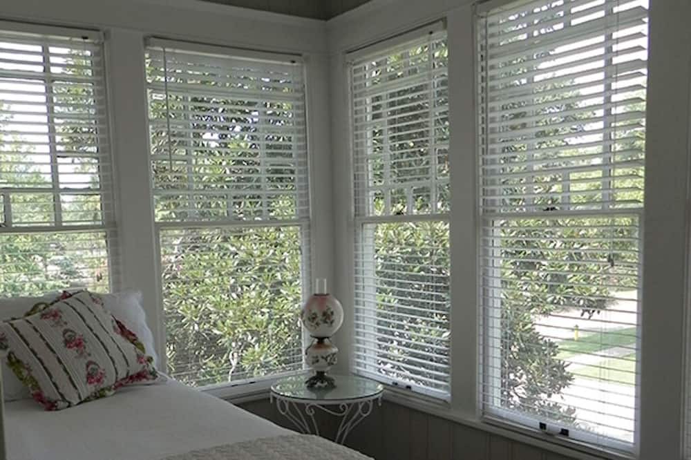 Photo of Bedroom in Leland