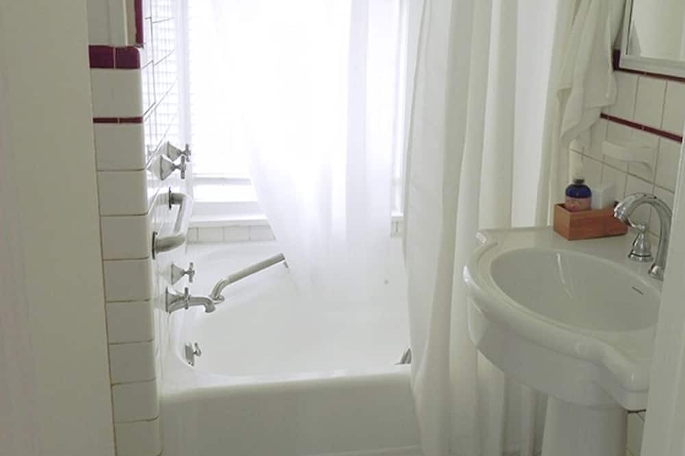 Photo of Bathroom in Leland